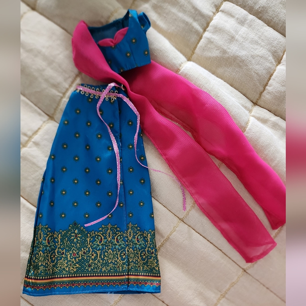 Barbie Festivals of the World Diwali ***Outfit only